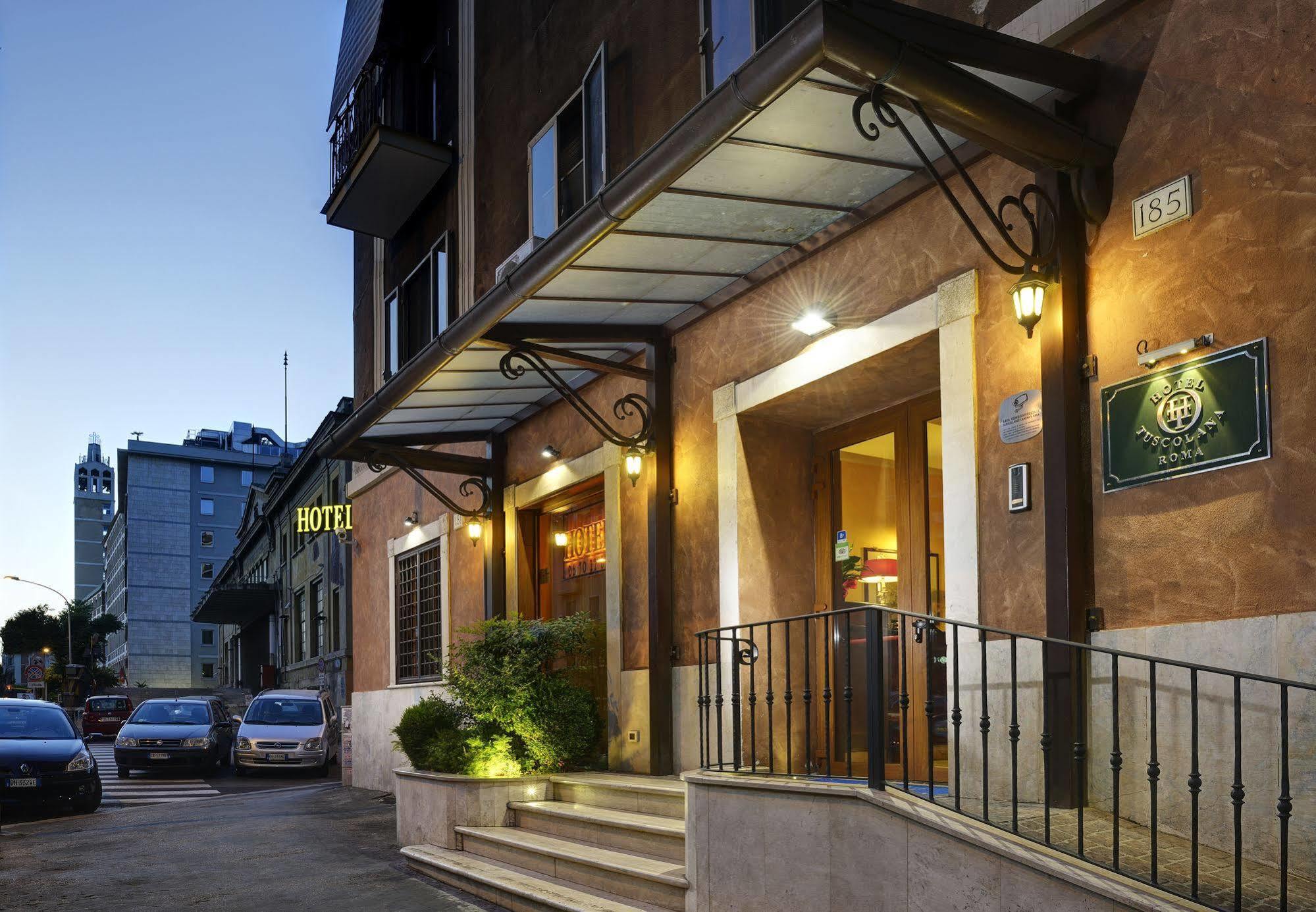 Tuscolana 3* Roma